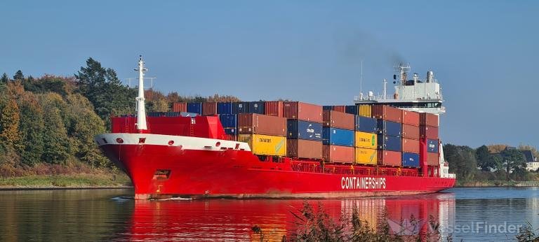 Containerships VIII